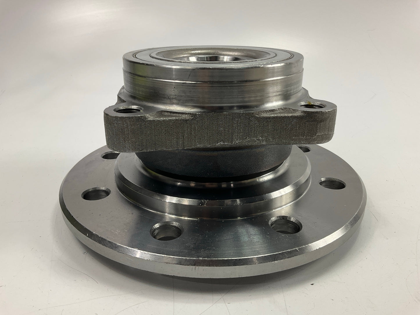 MISSING 1 LUG BOLT - Carquest R515070 Front Wheel Hub Bearing