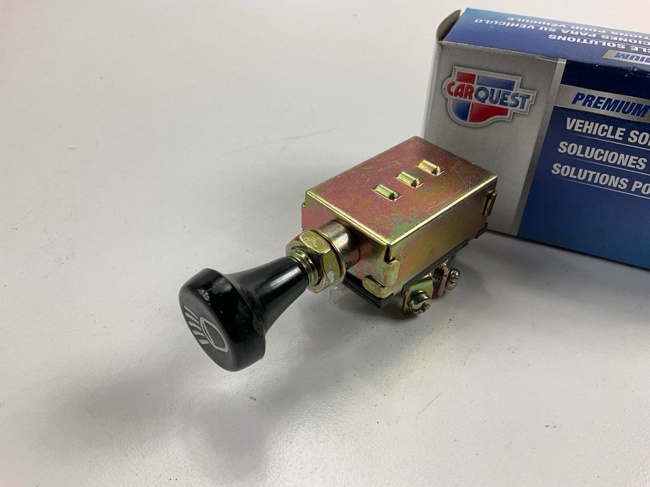 Carquest SAA3867 12 Volt, 5 Screw Terminal 3 Position, Fused 15 Amp Light Switch