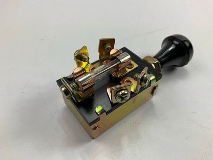 Carquest SAA3867 12 Volt, 5 Screw Terminal 3 Position, Fused 15 Amp Light Switch