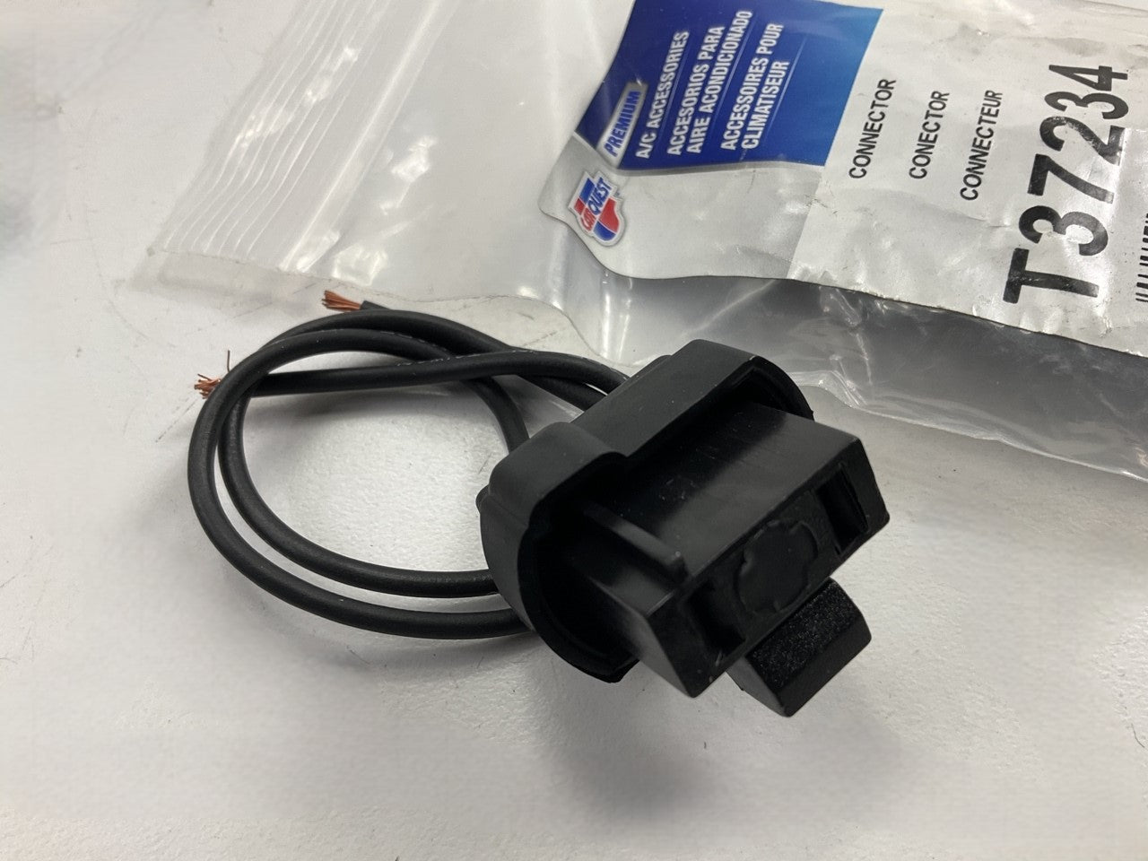 Carquest T37234 A/C Clutch Cycle Switch Connector