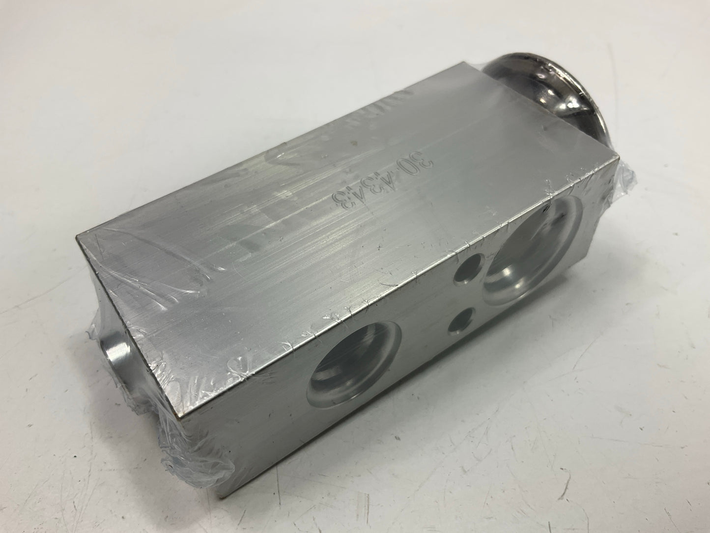 Carquest T39016 A/C Expansion Valve