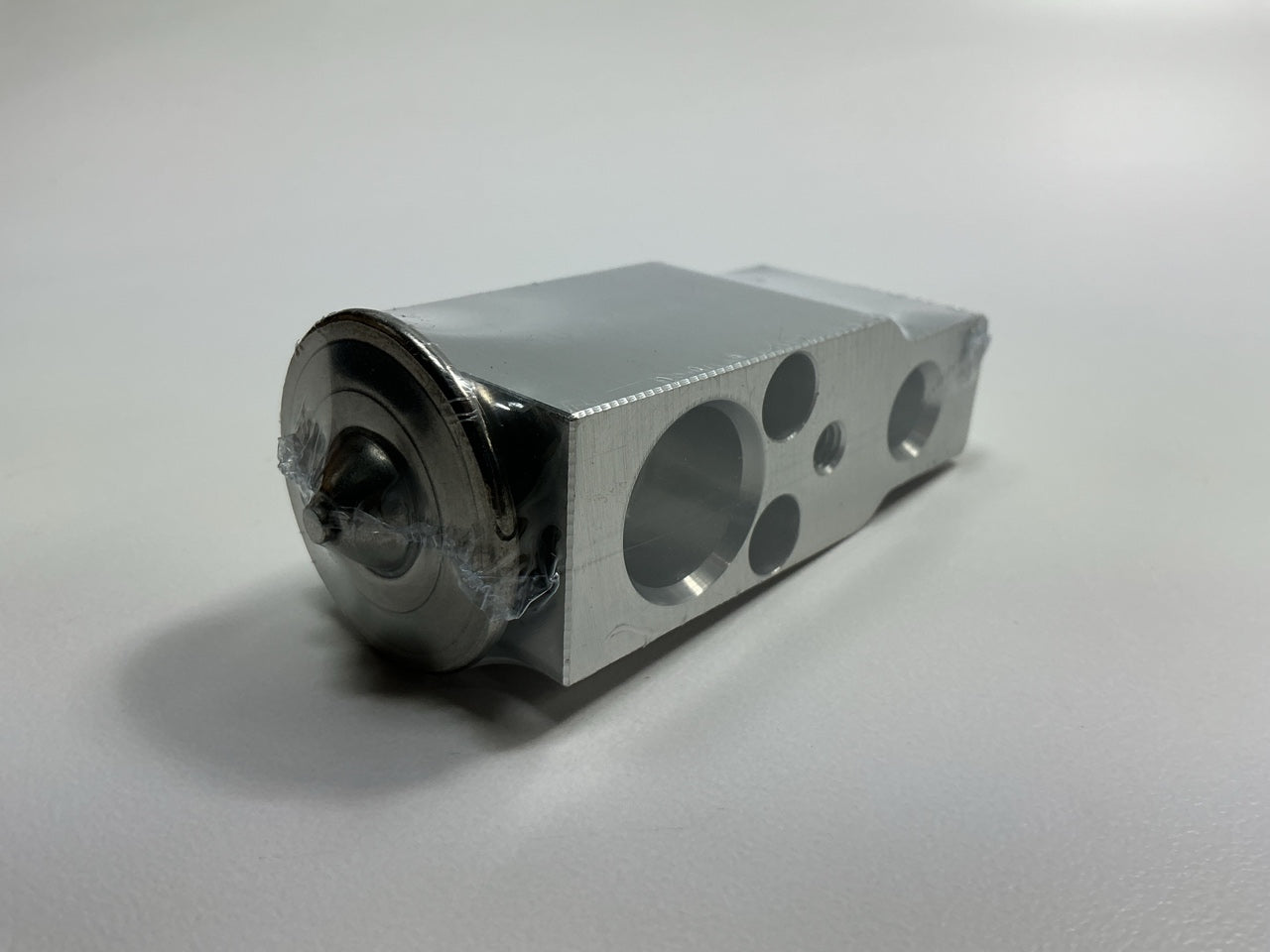 Carquest T39293 A/C Expansion Valve For 2007-2010 Nissan Versa