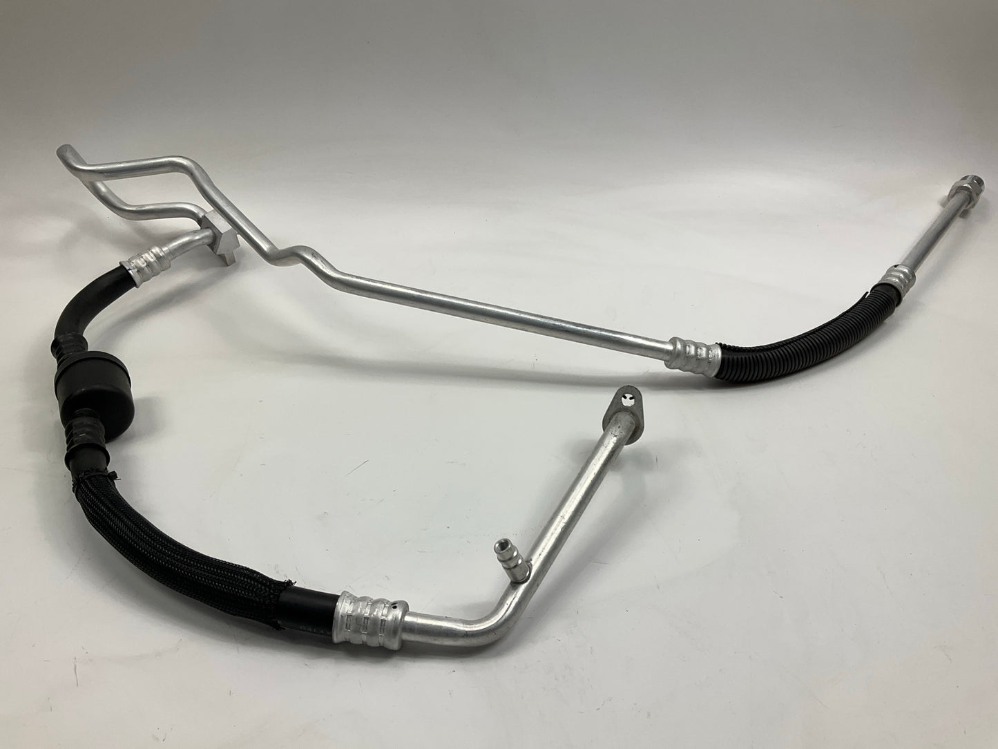 Carquest T56477 A/C Liquid Hose For 2001-2005 Town & Country, Grand Caravan