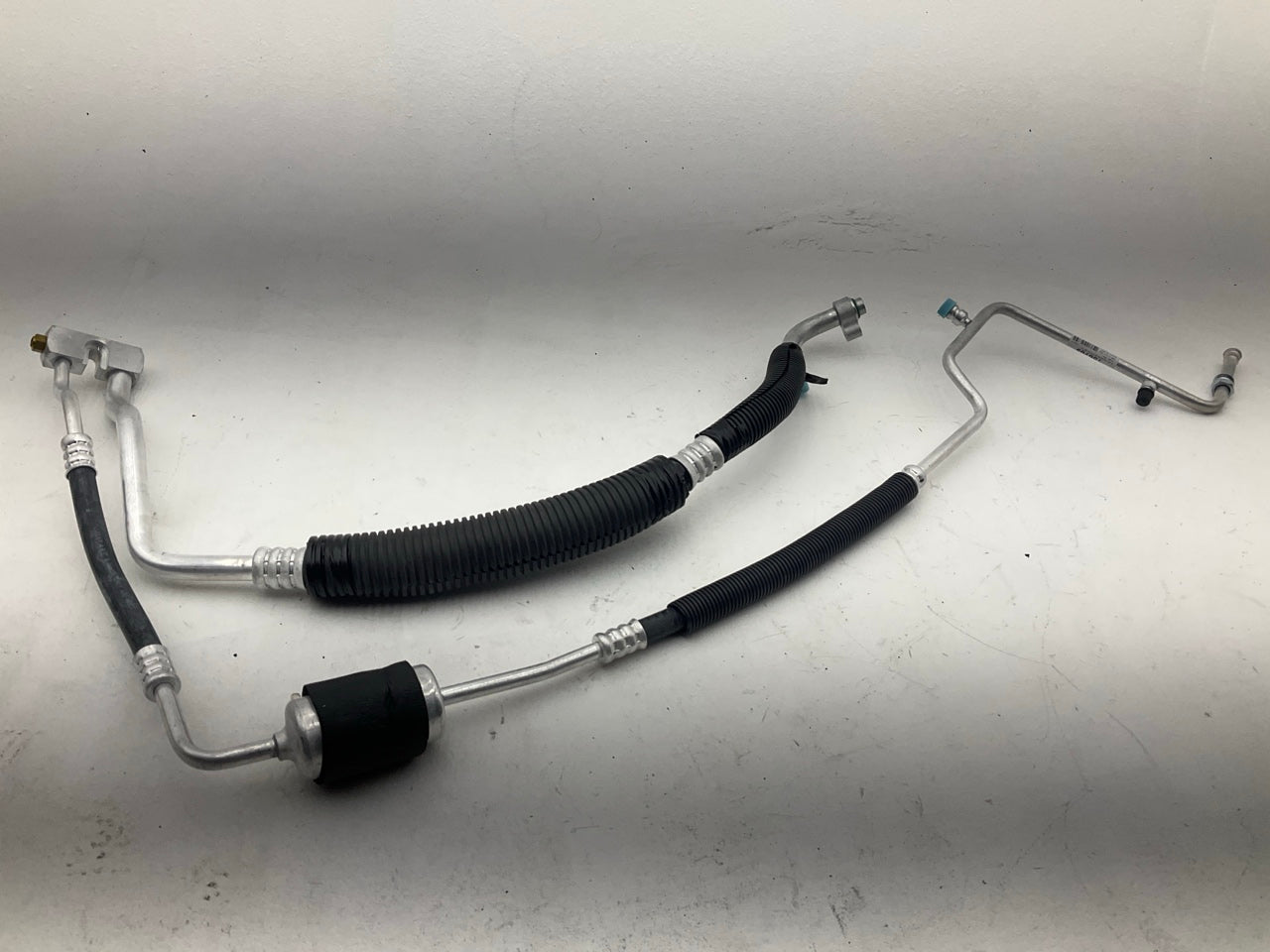 Carquest T56769 A/C Manifold Hose Refrigerant Discharge/Suction Hose Line