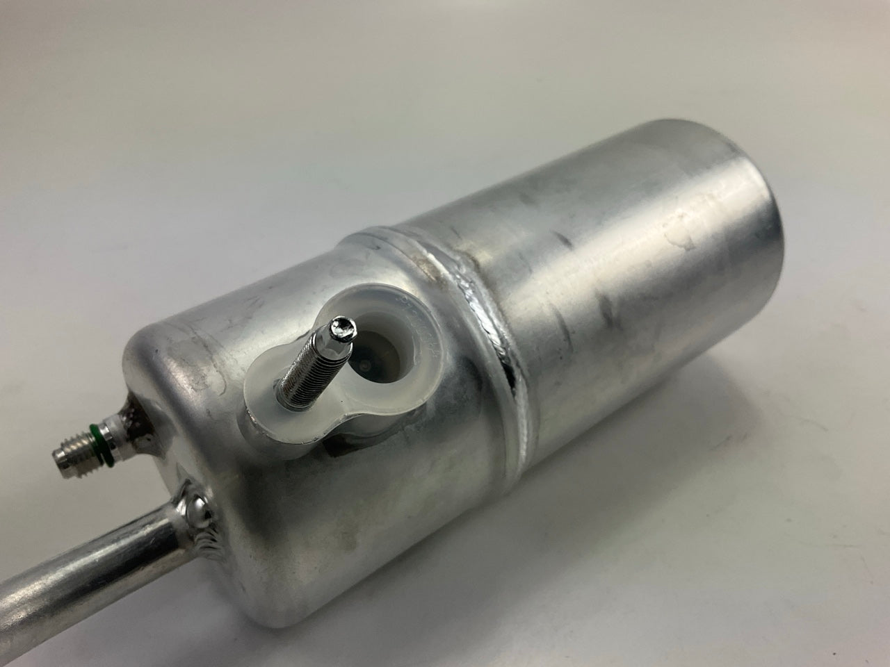 Carquest T56840 A/C Accumulator With Hose Assembly
