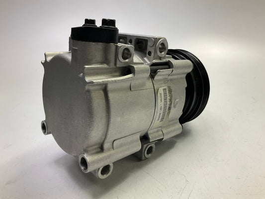 NEW Carquest T58190 A/C Compressor With Clutch For 2003-2006 Kia Sorento