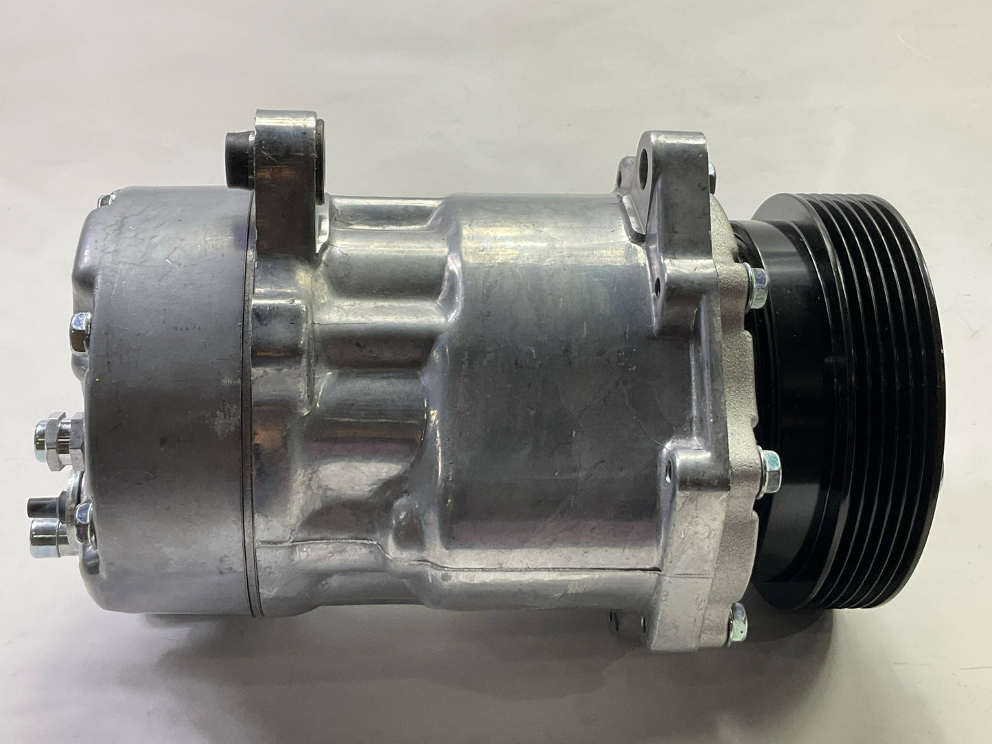 NEW Carquest T78541 Premium A/C Compressor With Clutch