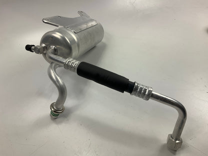 Carquest T83015 A/C Accumulator With Hose Assembly