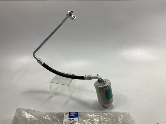 Carquest T83065 A/C Receiver Drier With Hose 05-07 Ford Freestyle, Five Hundred
