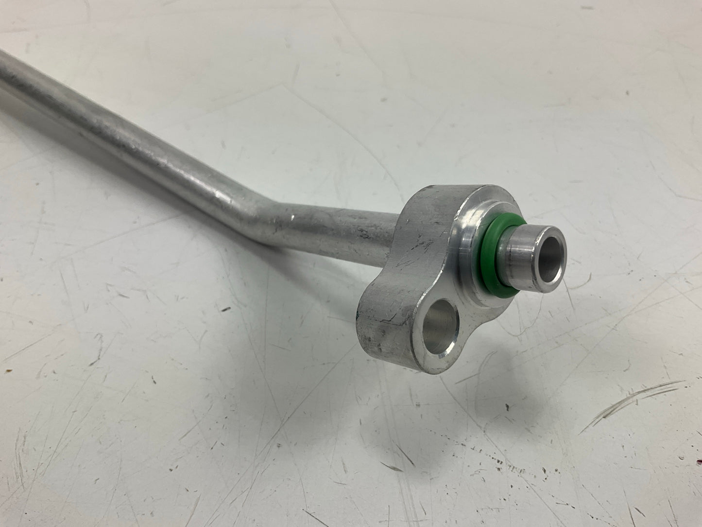 Carquest T83065 A/C Receiver Drier With Hose 05-07 Ford Freestyle, Five Hundred