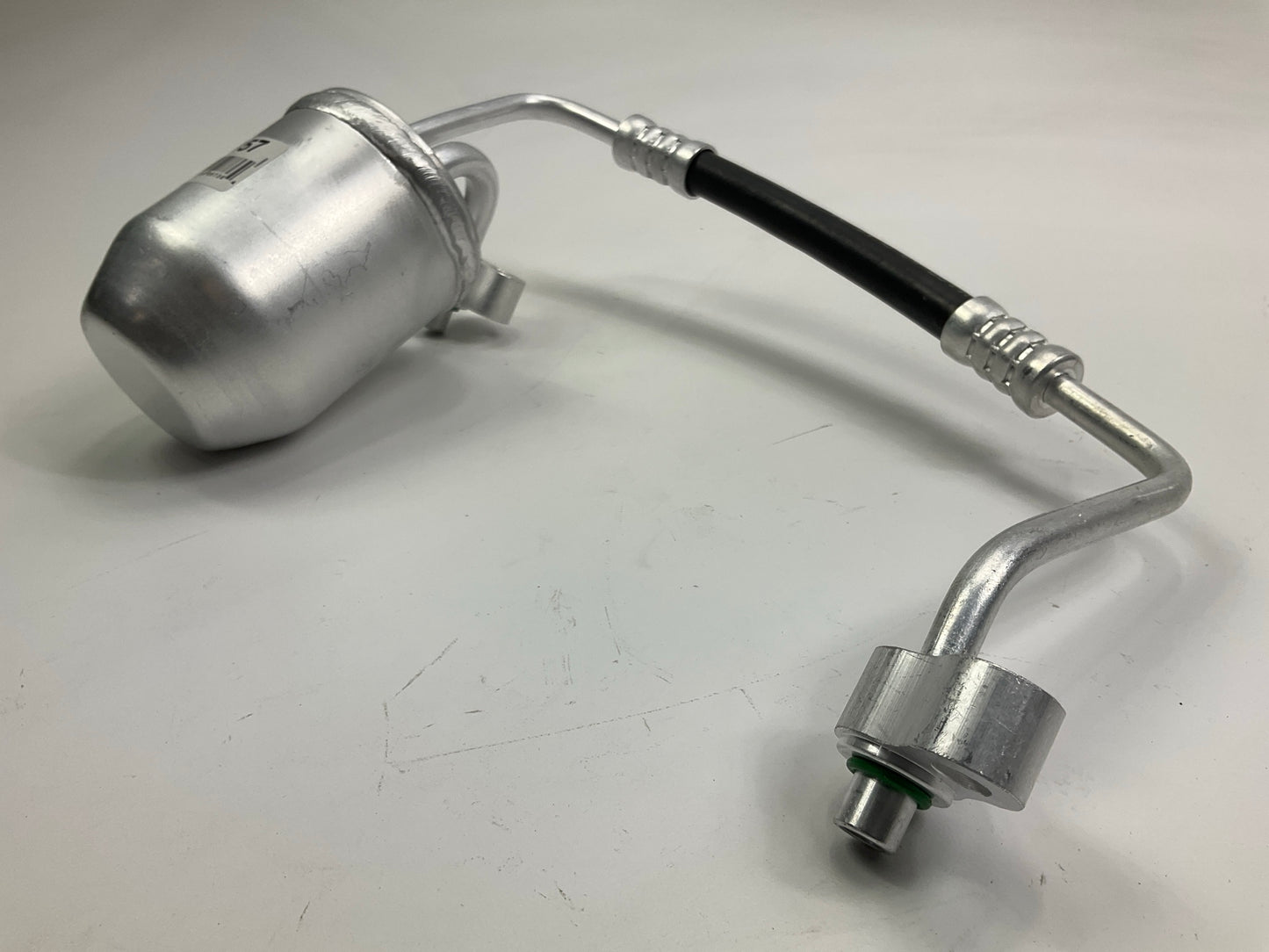 Carquest T83157 A/C Receiver Drier With Hose For 2004-2007 Saturn Vue 3.5L-V6
