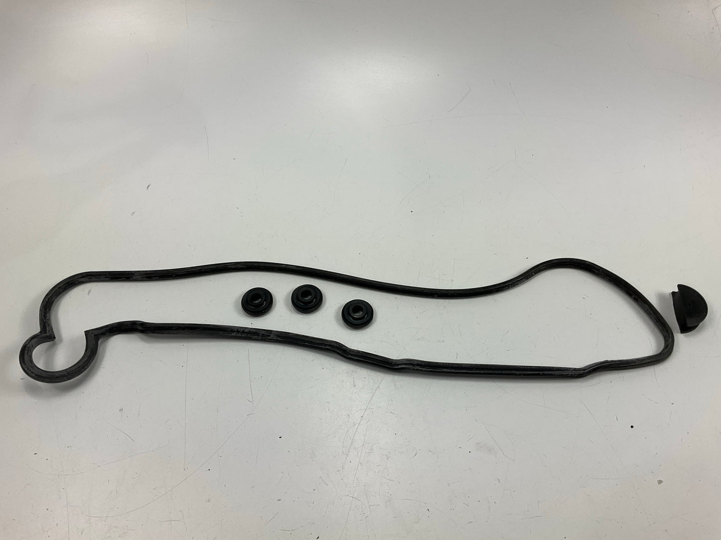 Carquest VS20348 Engine Valve Cover Gasket Set For 1980-1988 Toyota 1.5L 1.6L-L4