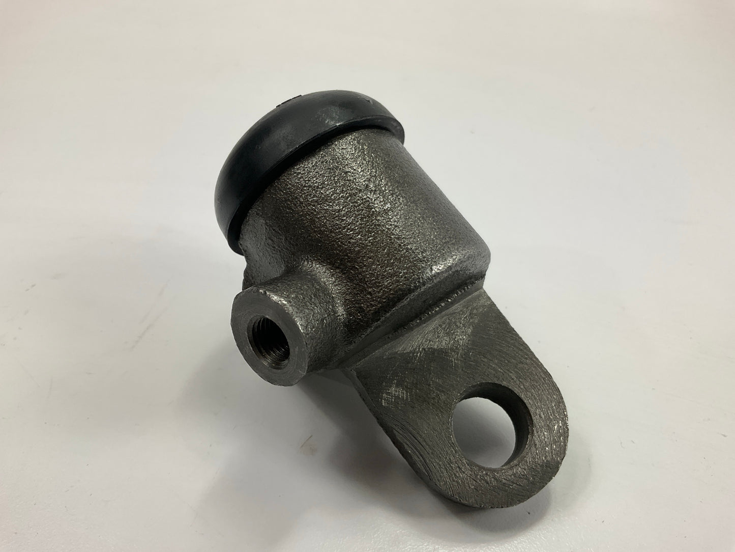 Carquest WCA10580 Front Left Upper Drum Brake Wheel Cylinder