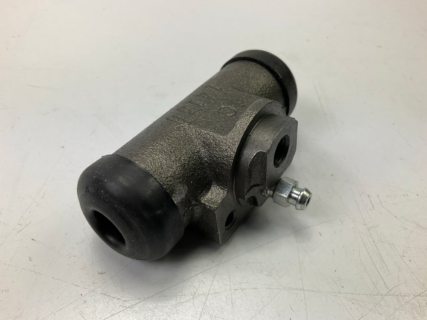 Carquest WCA370027 Rear Drum Brake Wheel Cylinder
