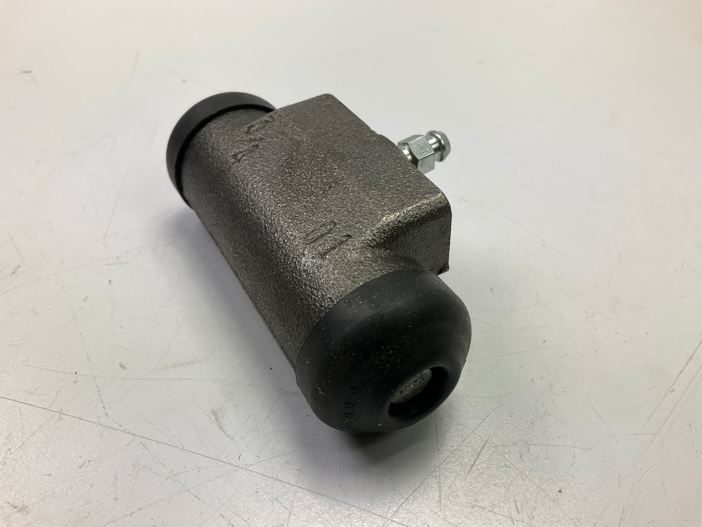 Carquest WCA370027 Rear Drum Brake Wheel Cylinder
