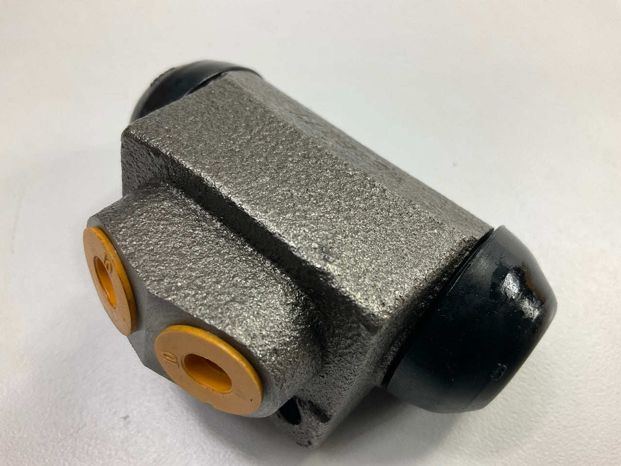 Carquest WCA370082 Rear Drum Brake Wheel Cylinder