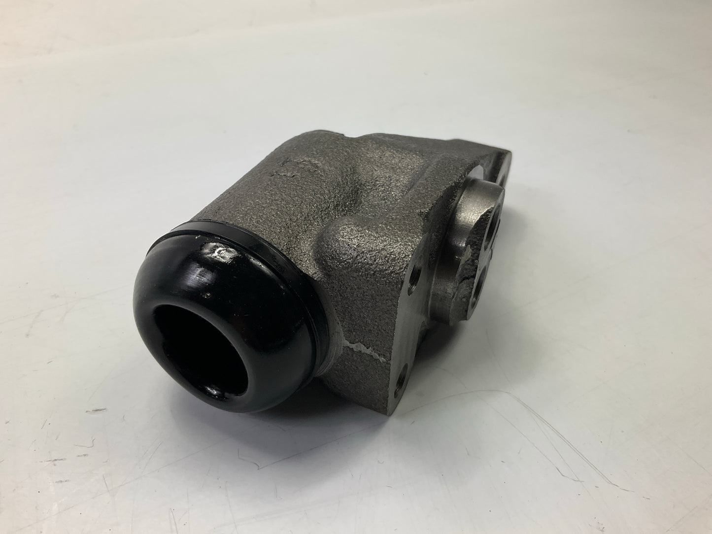 Carquest WCA37092 Front Right Drum Brake Wheel Cylinder