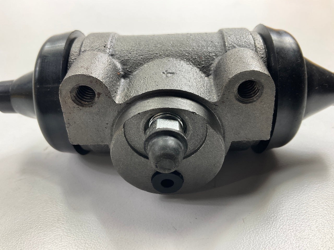 Carquest WCA37099 Rear Drum Brake Wheel Cylinder