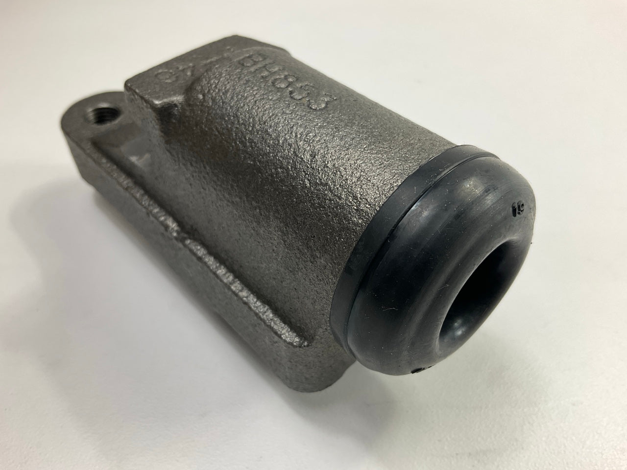 Carquest WCA37253 Front Right Upper Drum Brake Wheel Cylinder