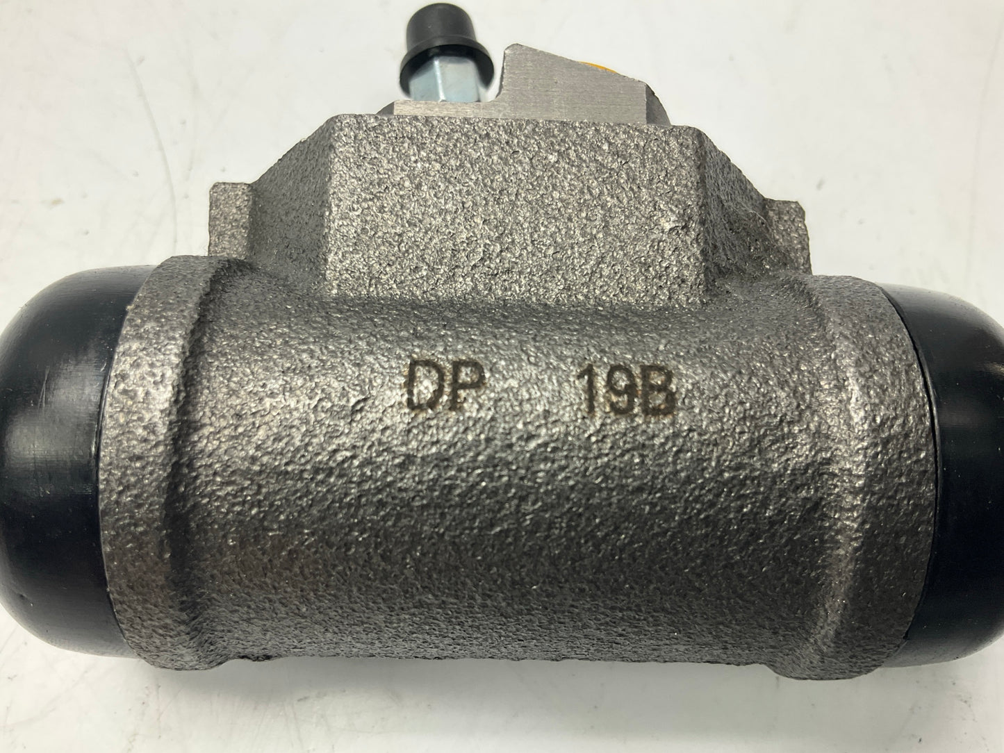 Carquest WCA37634 Rear Drum Brake Wheel Cylinder