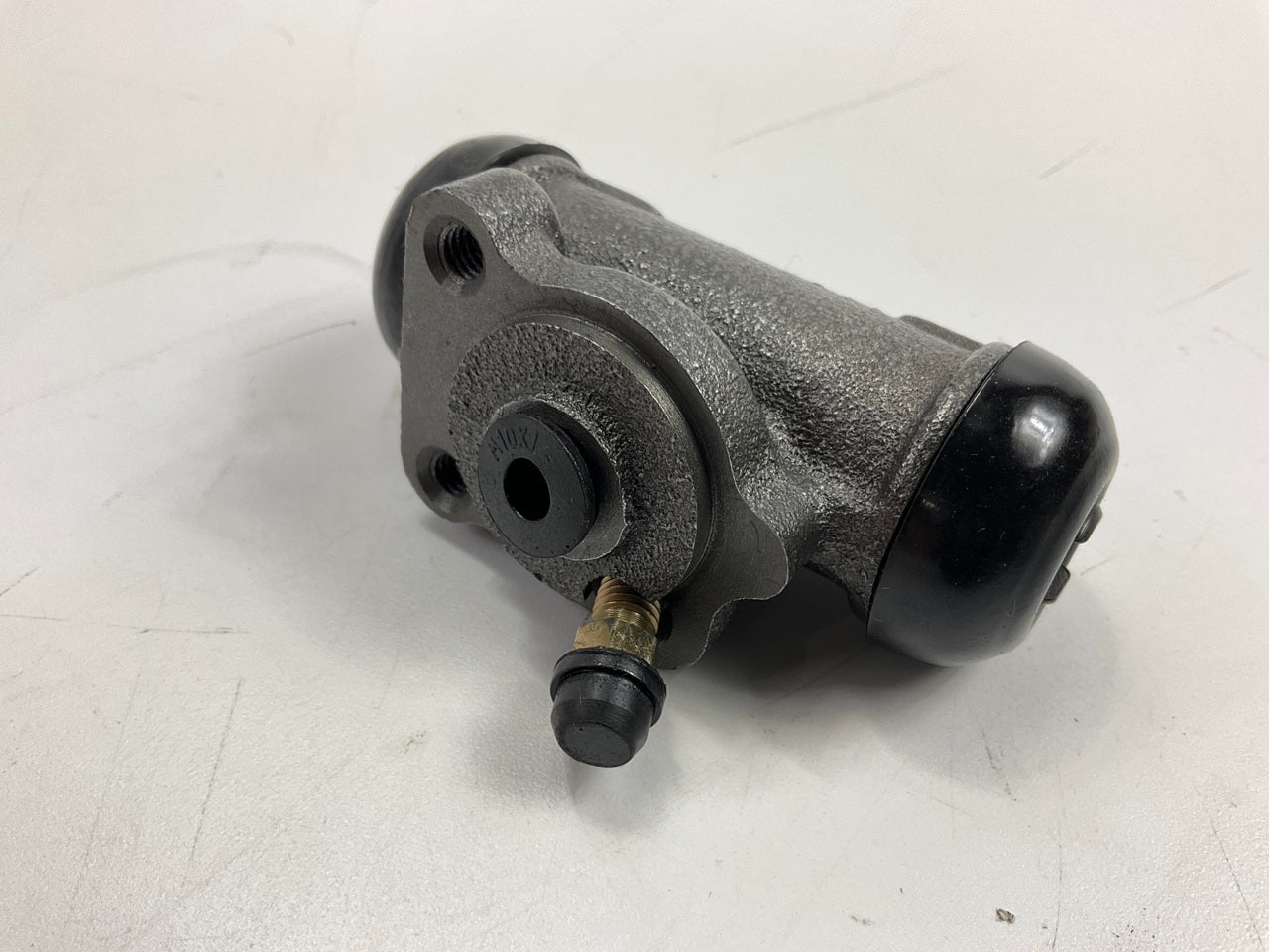 Carquest WCA37965 Rear Left Drum Brake Wheel Cylinder