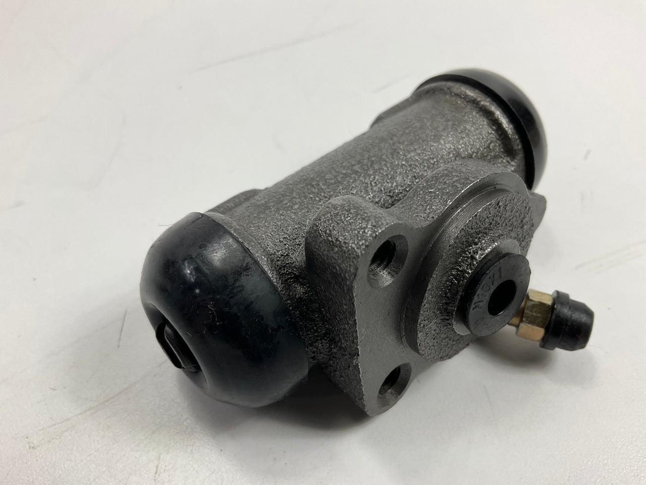 Carquest WCA37965 Rear Left Drum Brake Wheel Cylinder