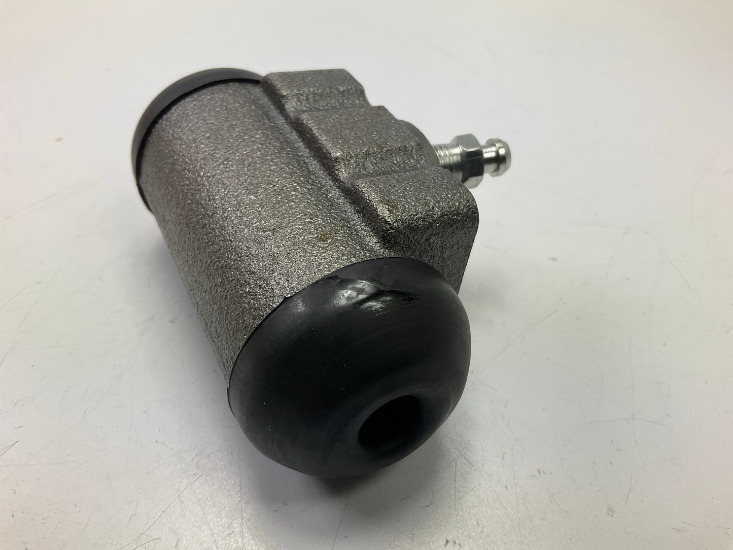 Carquest WCA41718 Front Left Drum Brake Wheel Cylinder
