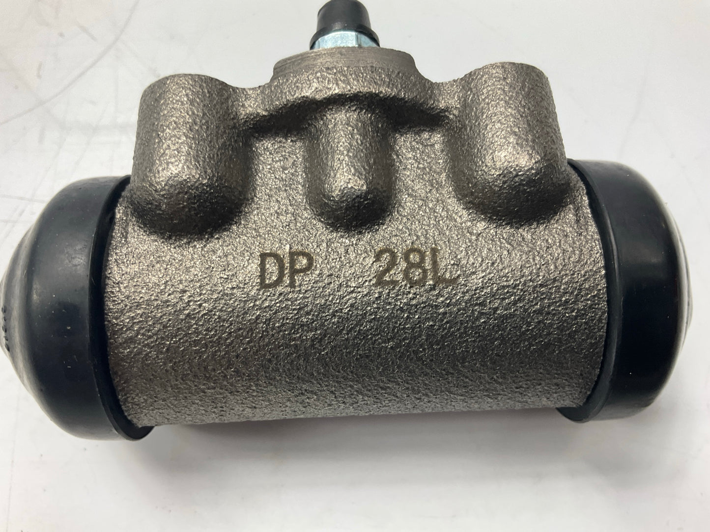 Carquest WCA610007 Rear Right Drum Brake Wheel Cylinder