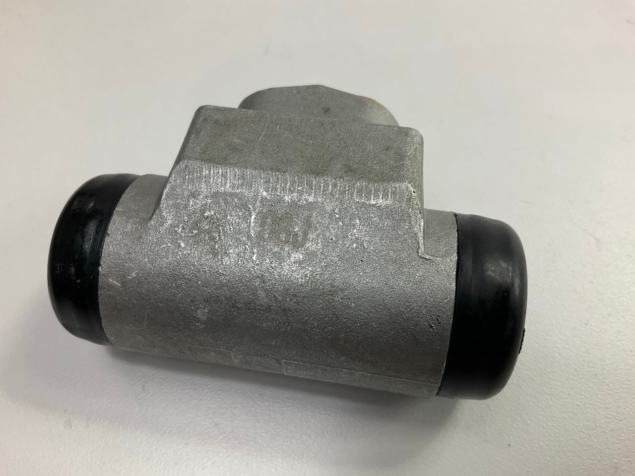 Carquest WCA610048 Rear Drum Brake Wheel Cylinder For 2001-2005 Hyundai Santa Fe