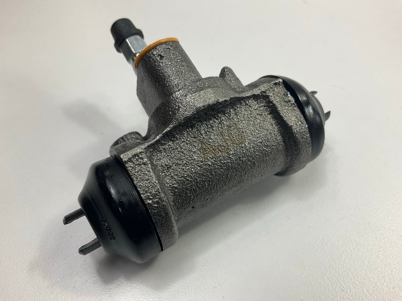 Carquest WCA610120 Rear Drum Brake Wheel Cylinder