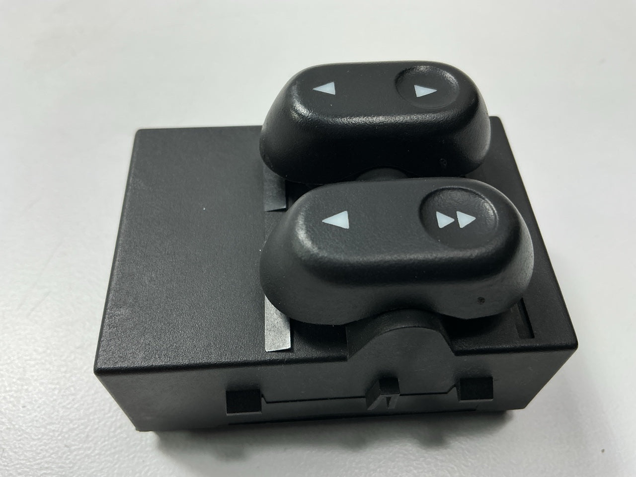 Carquest WSC1172 Front Left Driver Side Power Window Switch 2004-08 Ford F-150