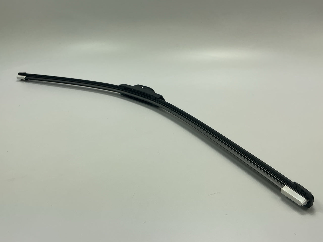 Carquest XC28 XtraClear Conventional Windshield Wiper Blade, 28''