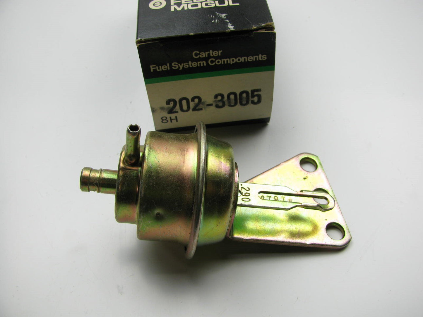 Rochester 4BBL Carburetor Choke Pull-Off (Secondary) 1980 GM 305 Carter 202-3005