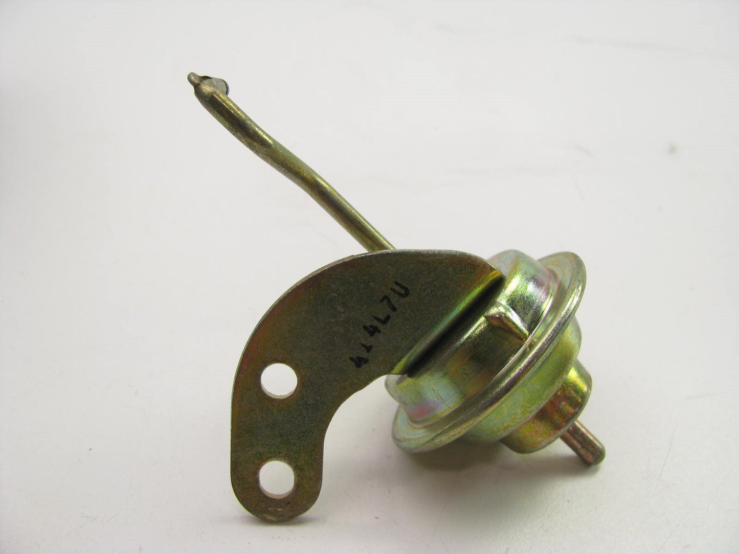 NEW Carburetor Dashpot / Choke Pull Off -  1980-1982 Toyota Corolla 3TC 1.8L