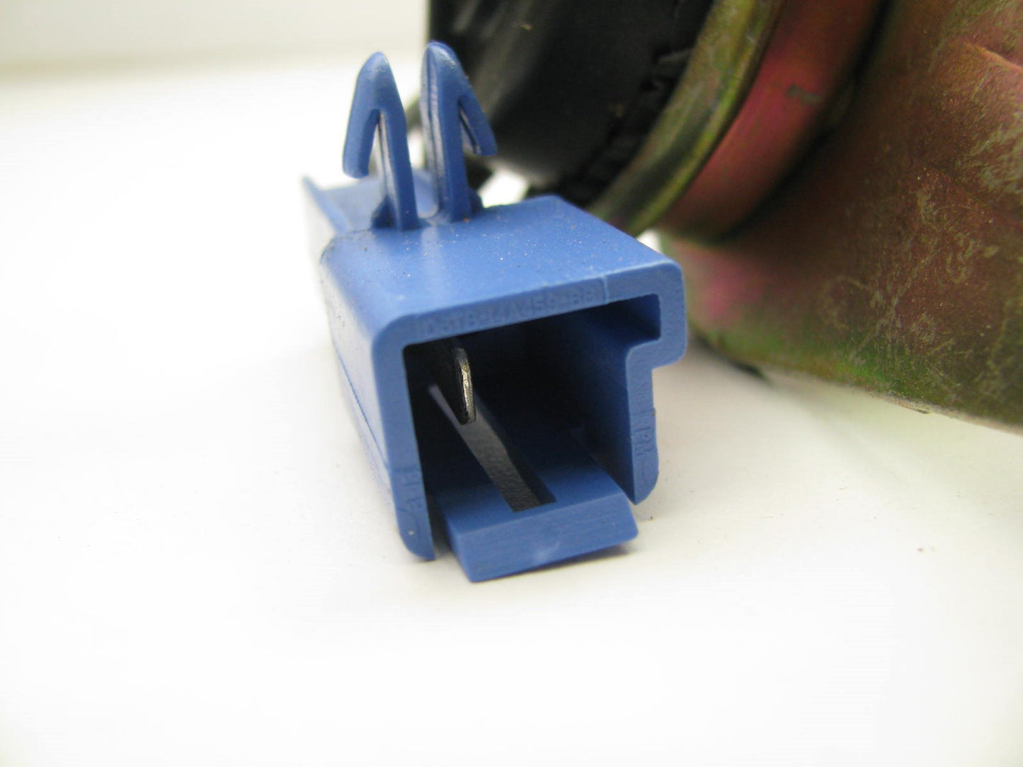 1977-1982 Ford 2.3L 140 Carburetor Idle Stop Solenoid For Holley 2-BBL