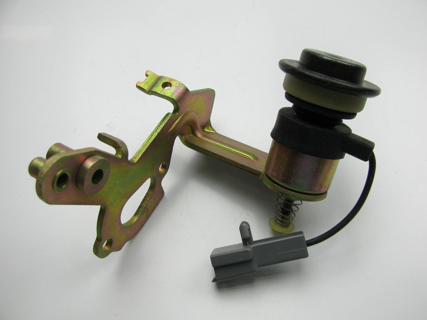 NOS 1985-1986 Ford HD Truck 6.1L 370 V8 Carburetor Idle Stop Solenoid Dashpot