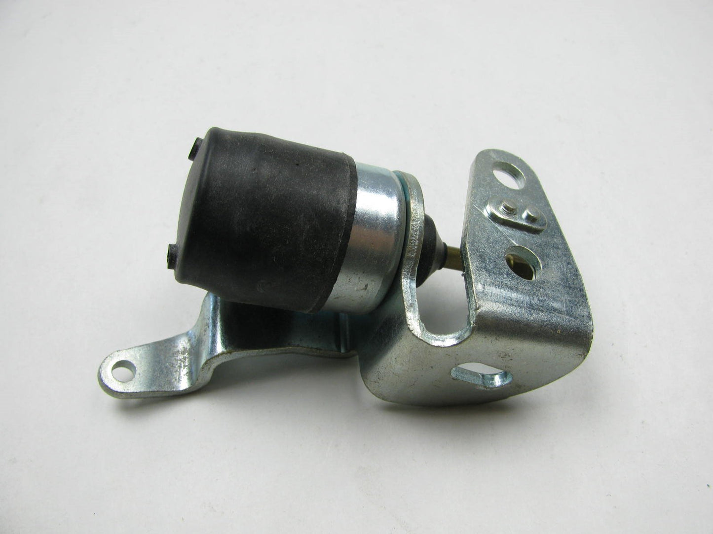 NOS 1982-83 Buick Regal 3.8L TURBO 4-BBL Carburetor Idle Stop Solenoid 213-3205
