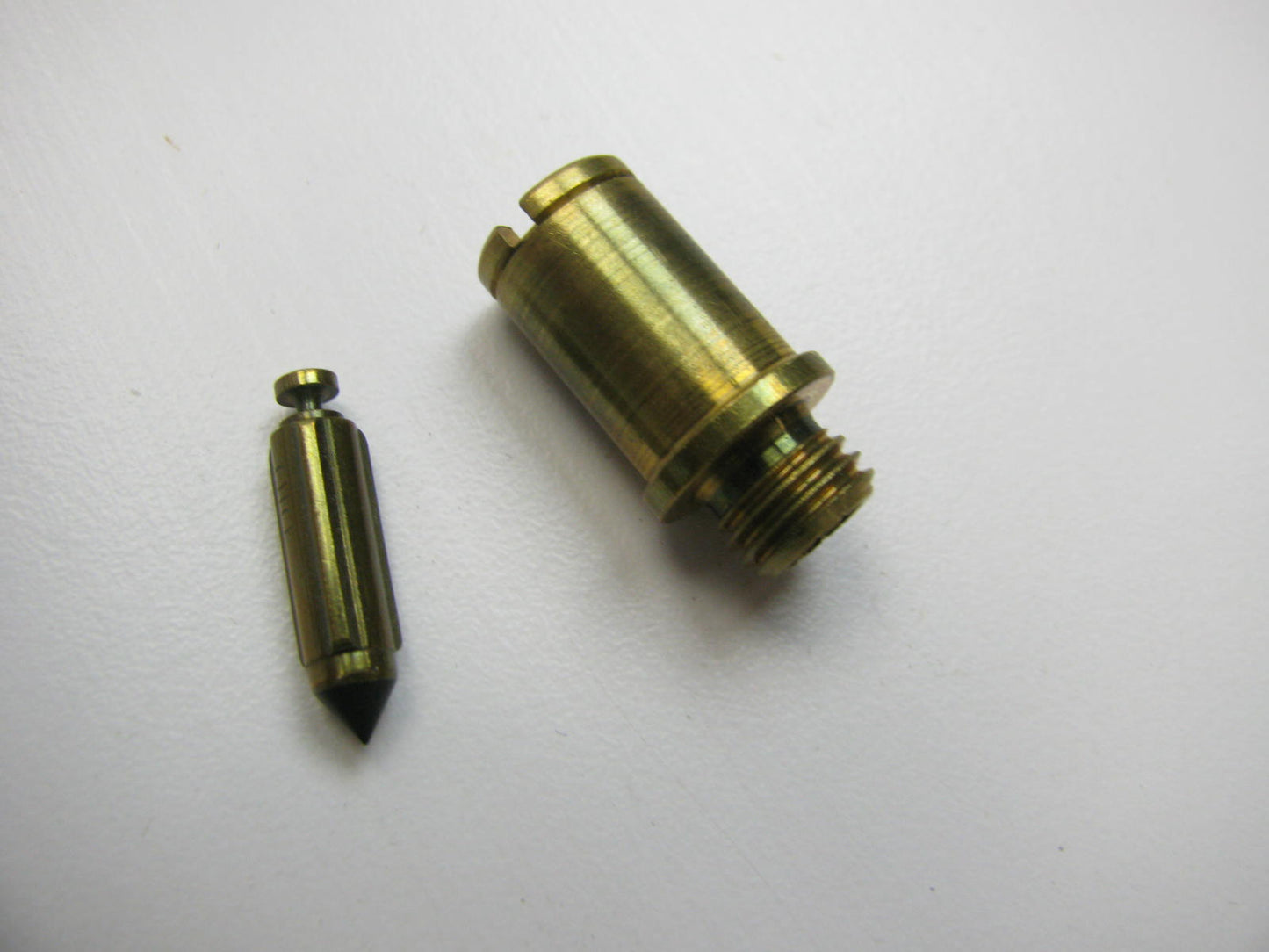 1970-1976 GMC Olds Pontiac 250 I6 Rochester 1BBL MV Carburetor Needle & Seat