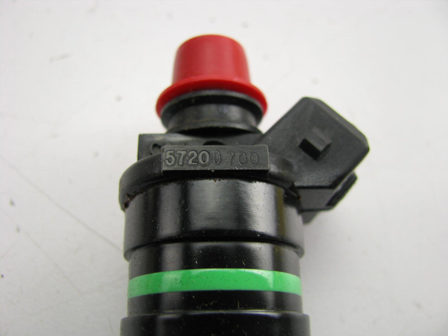 1983-84 Toyota Starlet 1.3L Carter 400-030 Fuel Injector  - Replaces 23250-13010