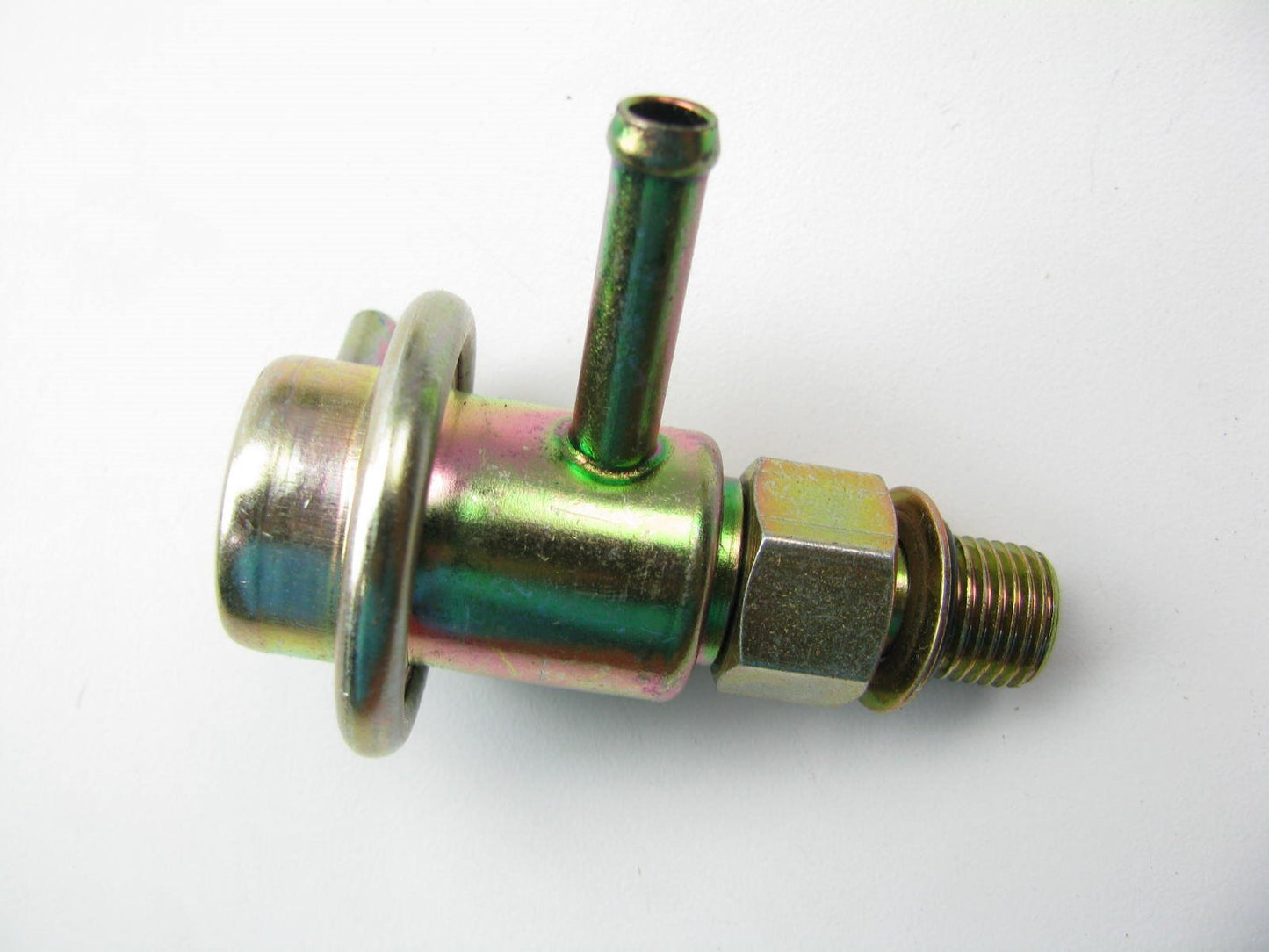 Carter 404-074 Stock Fuel Pressure Regulator - 1985-1987 Mitsubishi Galant 2.4L
