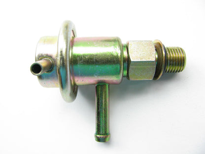 Carter 404-074 Stock Fuel Pressure Regulator - 1985-1987 Mitsubishi Galant 2.4L