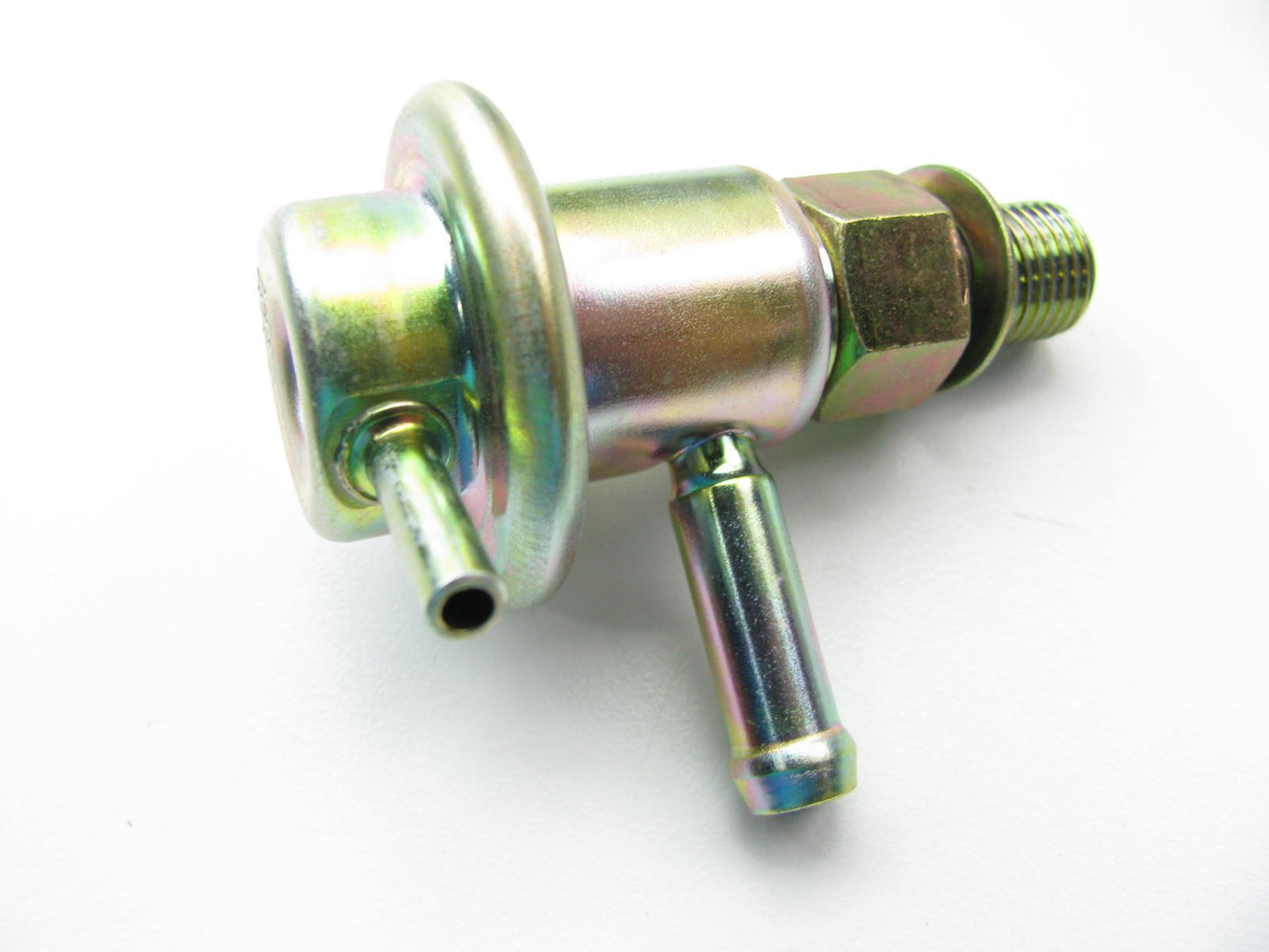 Carter 404-105 Fuel Pressure Regulator - 1986-1987 Galant