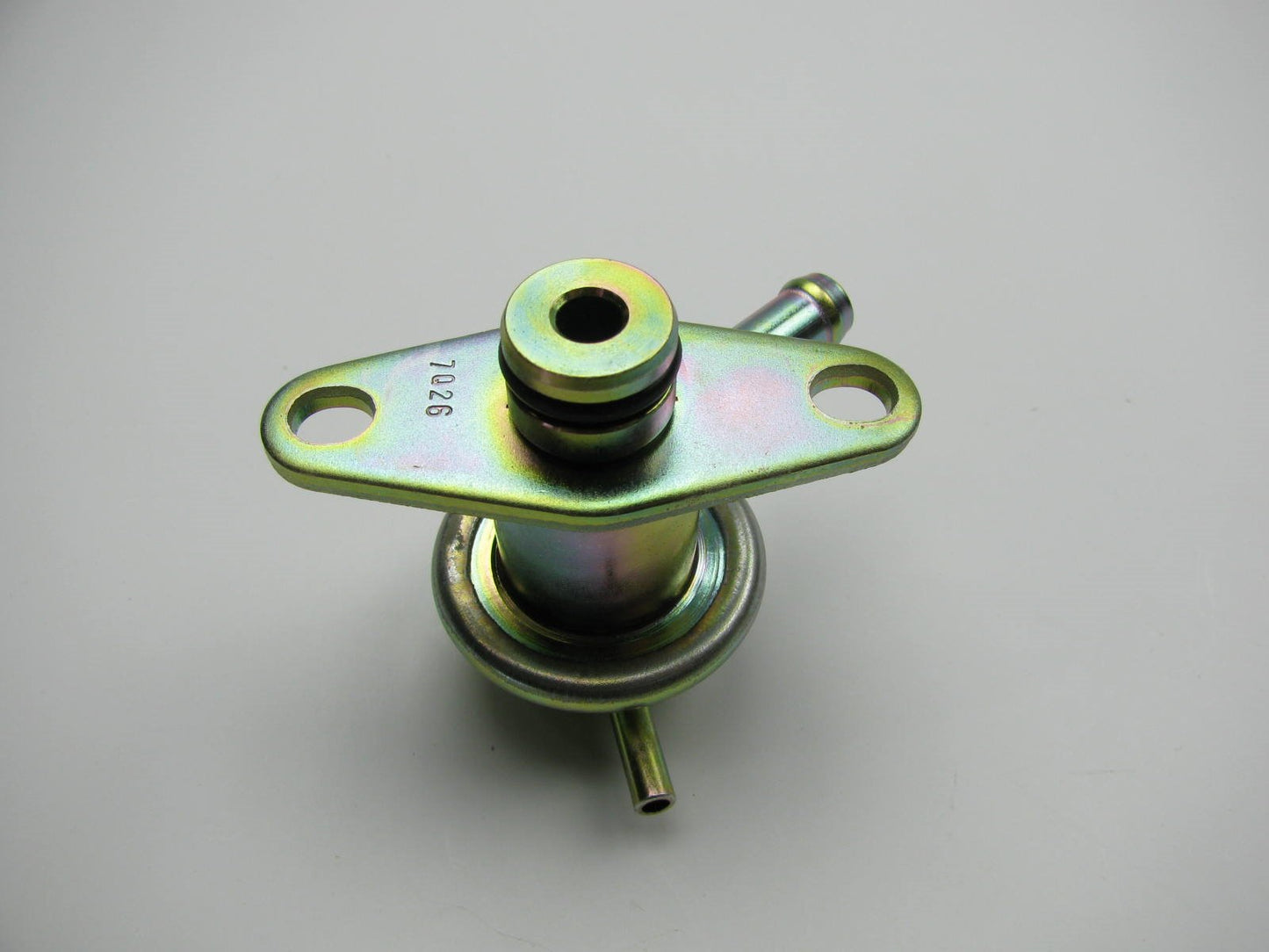 Carter 404-107 Fuel Pressure Regulator - for 1990-1994 Laser Eclipse Talon 1.8L