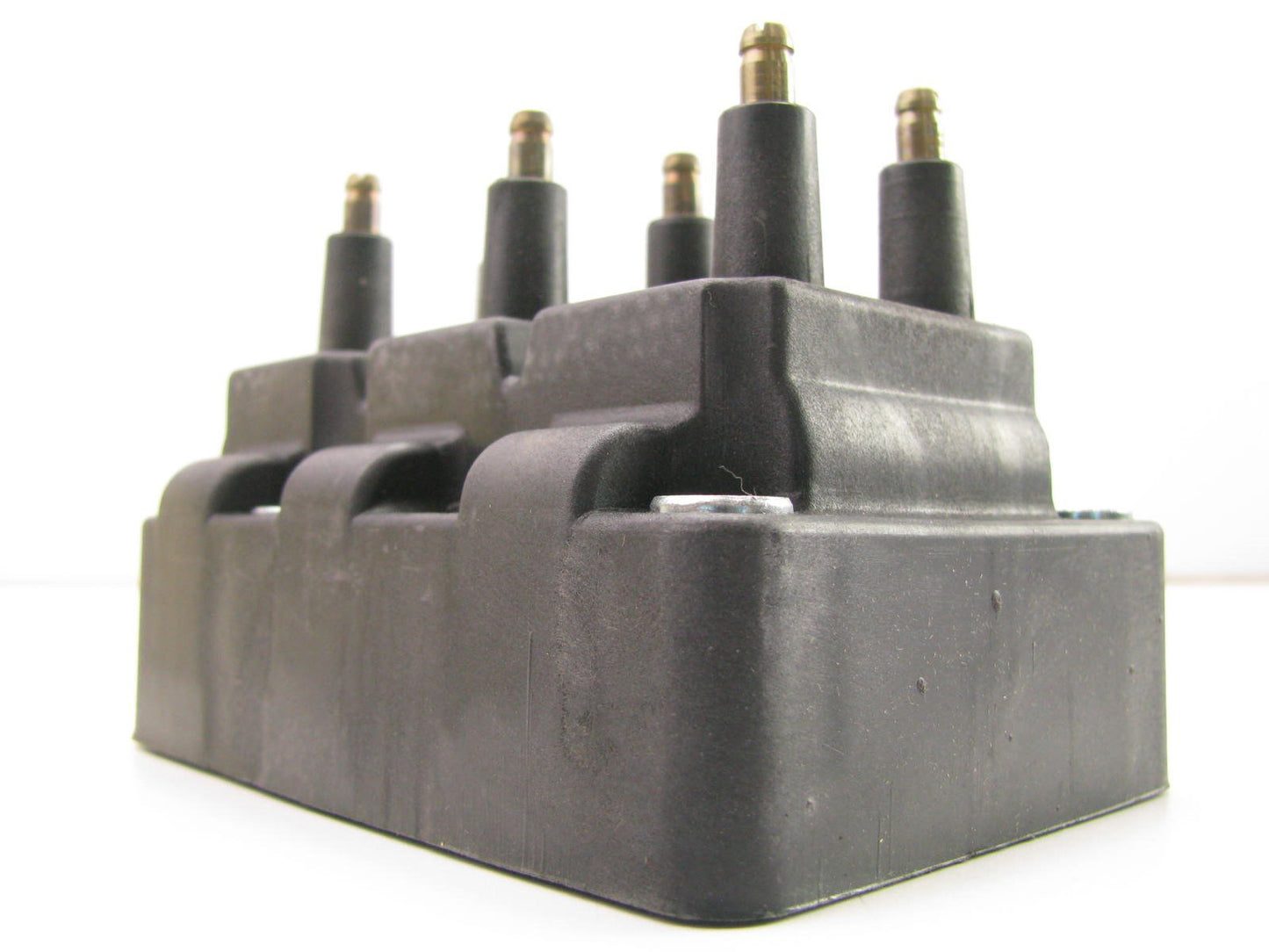 Carter 504-007 Ignition Coil For 1990-1992 Dodge Monaco & Eagle Premier 3.0L V6
