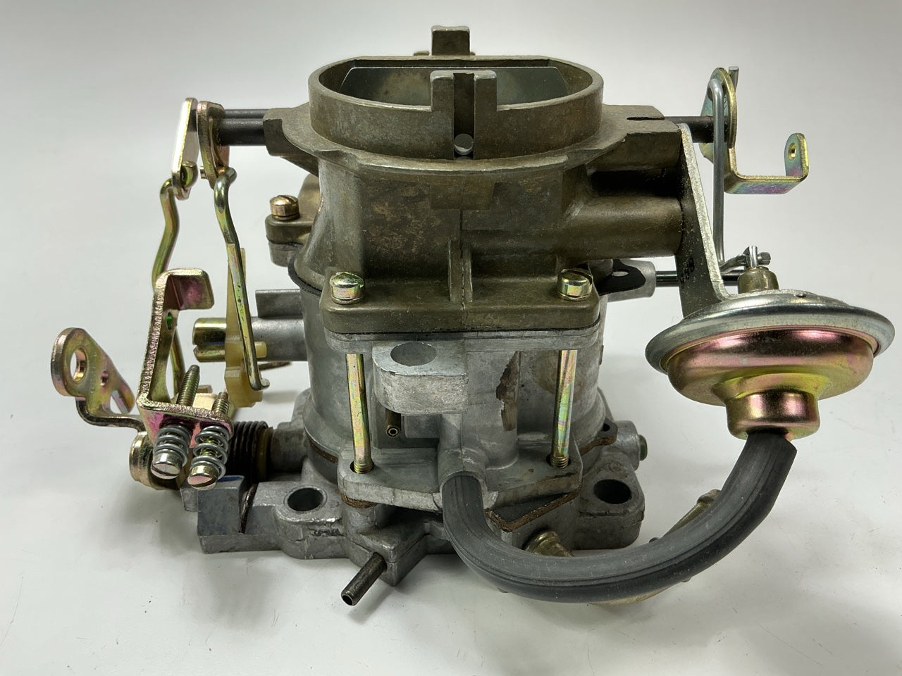 NOS - Carter 8087 2-BBL BBD Carburetor For 1973-1983 Dodge 225-L6 AUTOMATIC