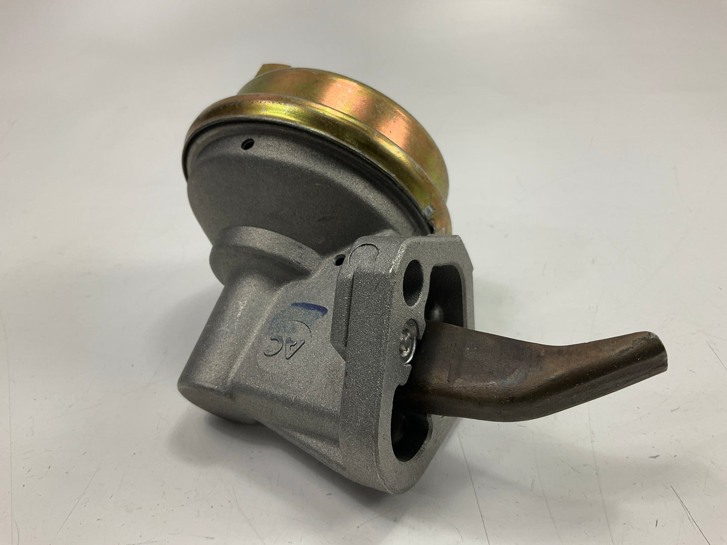 Carter M3263 Mechanical Fuel Pump For 1973-1978 Chrysler 400 440