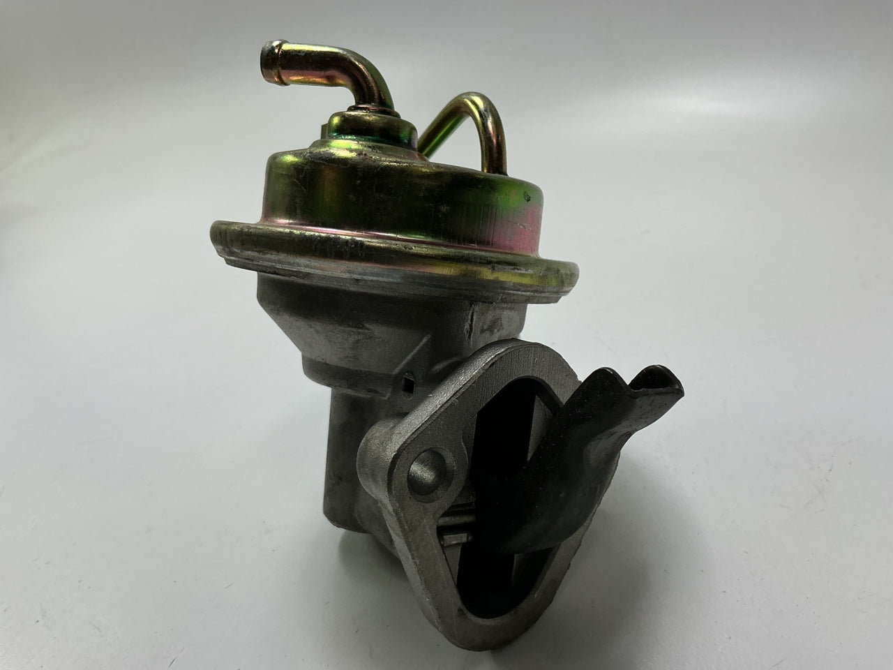 Carter M60478 Mechanical Fuel Pump - 1985-1986 Chevy GMC Pickup Truck 4.3L V6