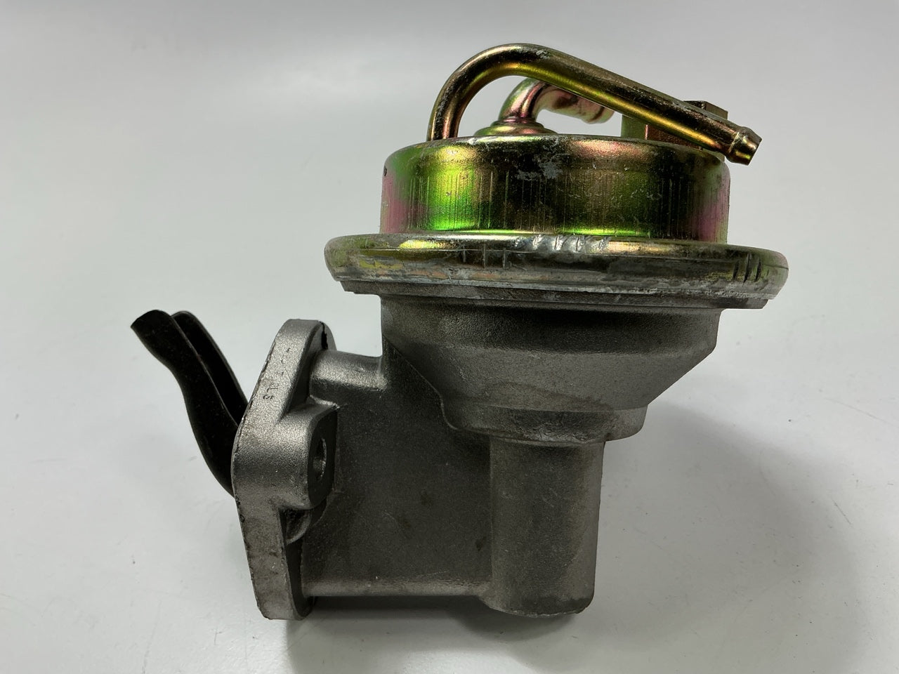 Carter M60478 Mechanical Fuel Pump - 1985-1986 Chevy GMC Pickup Truck 4.3L V6
