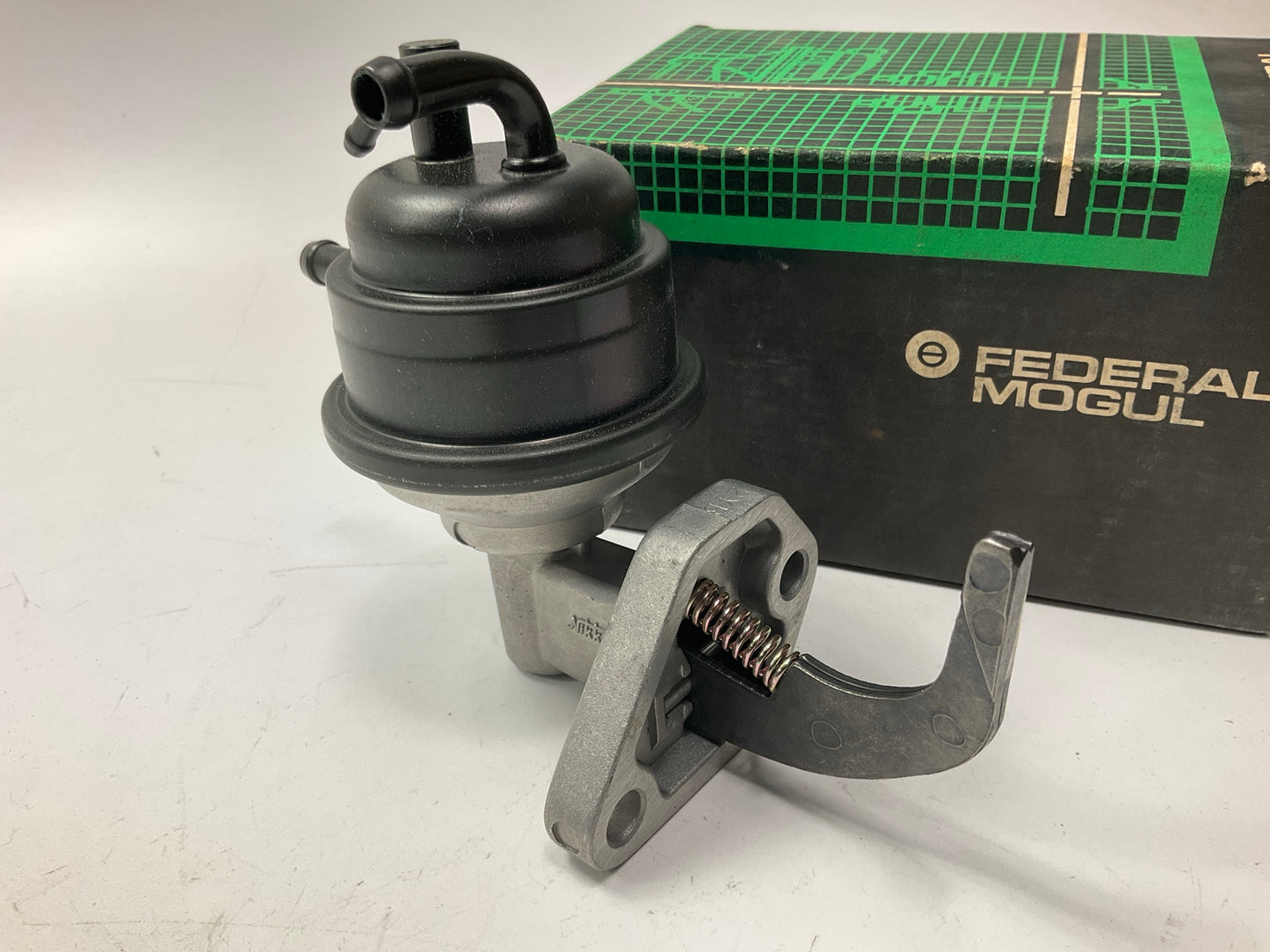 Carter M70318 Mechanical Fuel Pump For 1985-1986 Chevy Spectrum, 85-89 I-Mark