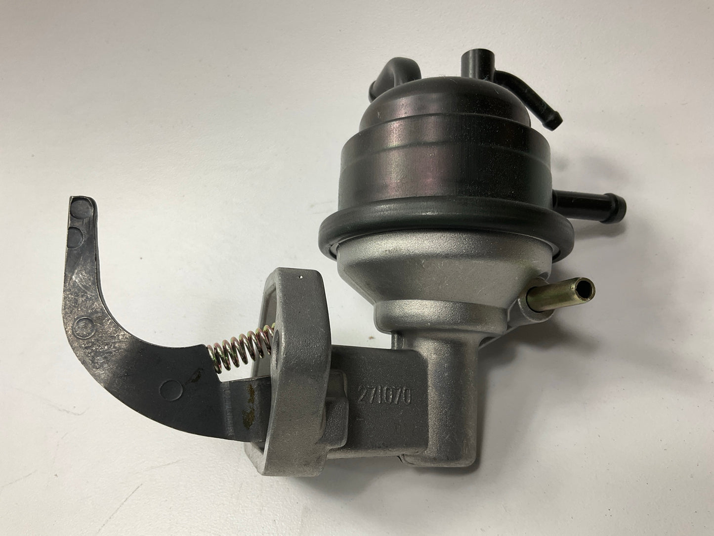 Carter M70318 Mechanical Fuel Pump For 1985-1986 Chevy Spectrum, 85-89 I-Mark